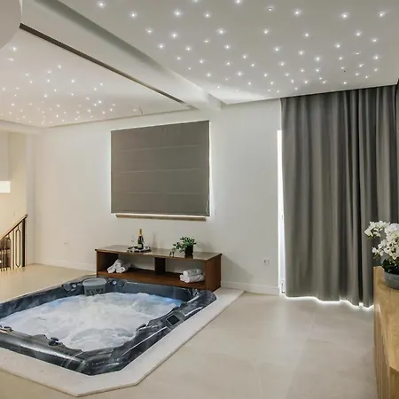 Luxurious In With Sauna بيت للعطل بولجيكا